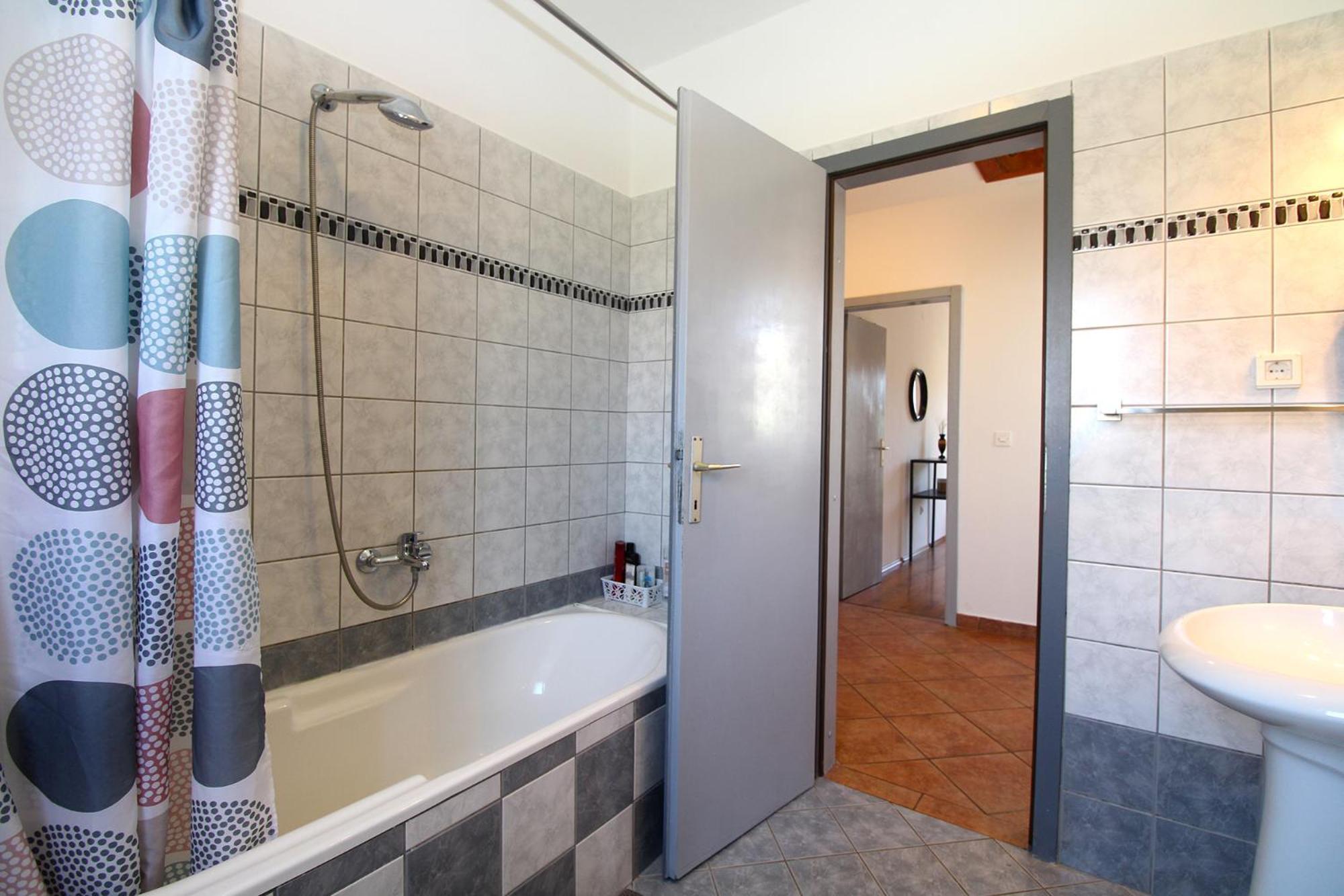 House Orbanin 1092 Holiday home *